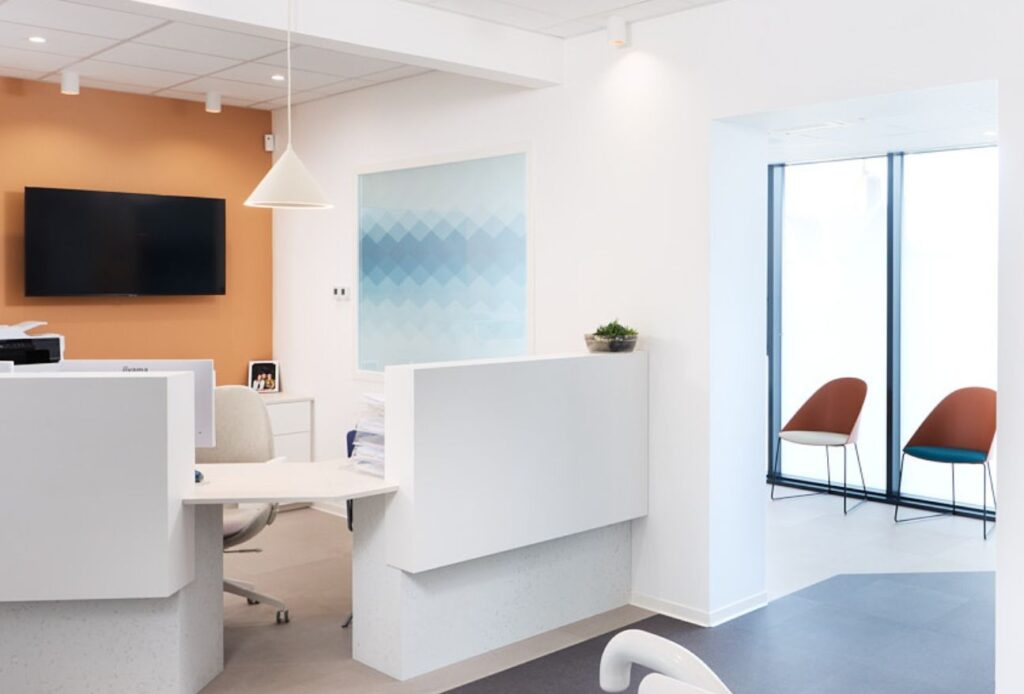 Dr Silviu Oratie - Dentiste Granville - Accueil